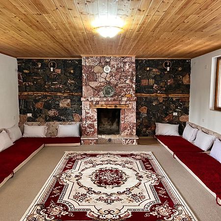 Kukes Guesthouse Kevin מראה חיצוני תמונה