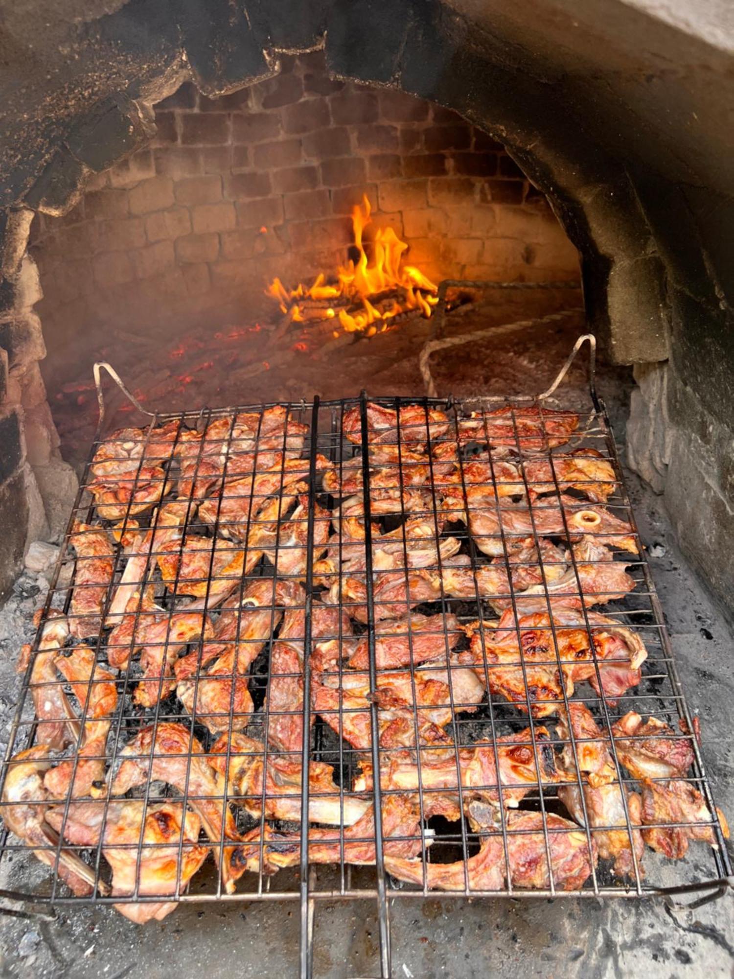 Kukes Guesthouse Kevin מראה חיצוני תמונה